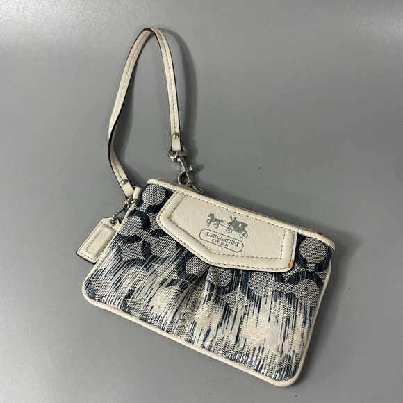 Coach CC logo Ombre Cloth Wristlet - Picture 1 of 10